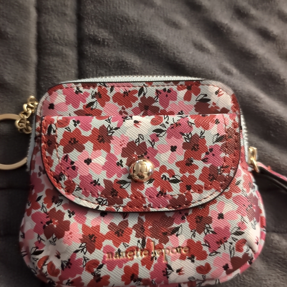 Wallet - Picture 2 of 5